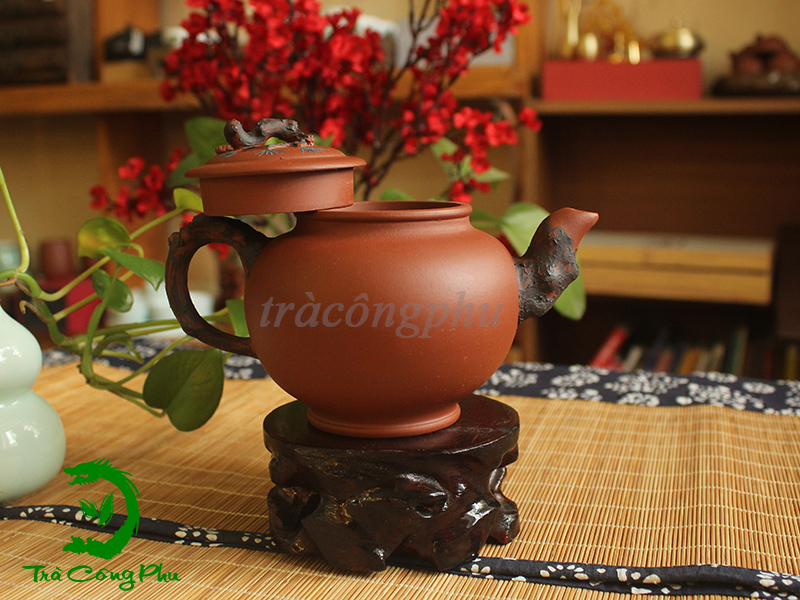 Ấm tử sa Báo Xuân Cây Tùng ATS1090